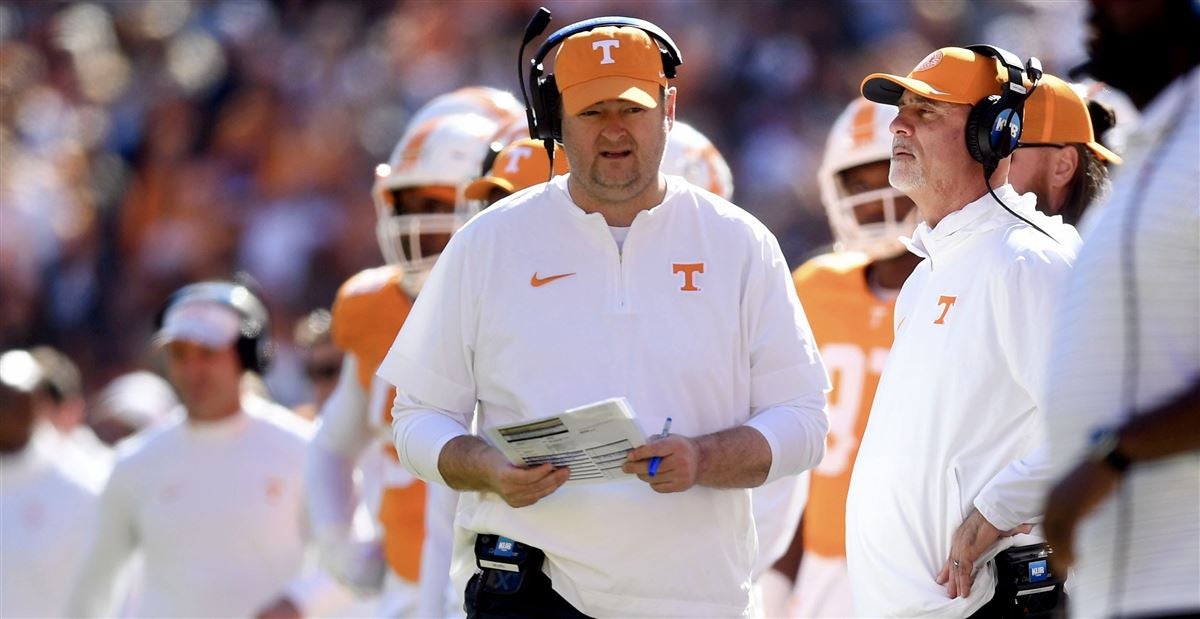 Vols Quarterback player navy shuler Accept $230 million to depart from