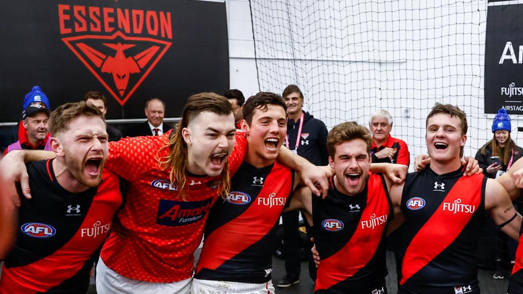 Contract News Essendon Bombers Resigned Former Super Star On a Three-Years.$800 Million Contract Few Minutes Ago