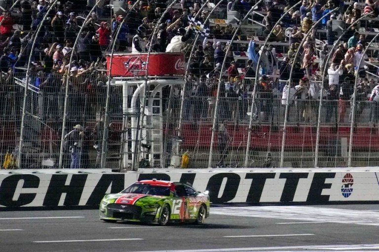 Breaking news:“Unacceptable” – Fans Berate NASCAR’s Incompetence at Charlotte After Causing Unwarranted Chaos