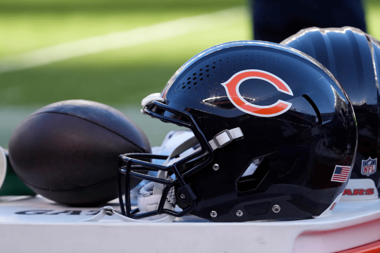 SHOCKING NEWS: Chicago Bears QB found dead just now due to…..