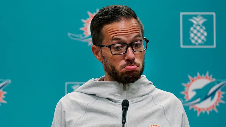 Breaking: Miami Dolphins signed a new coach to replace Mike McDaniel due to…