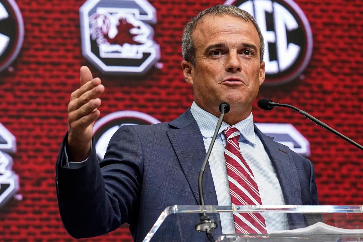 BREAKING: South Carolina Head Coach Shane Beamer Announces the Departure of Quarterback Coach Juice Wells, as He Responds to Cleveland Browns of the NFL to Become the New …..